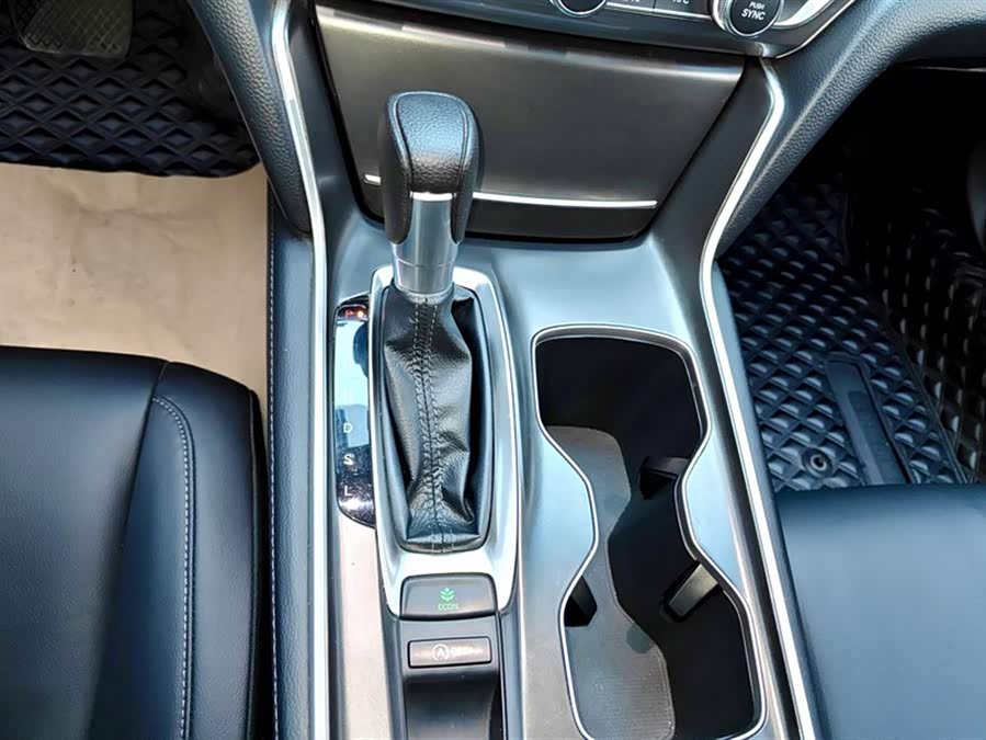 Honda Accord 2020 car image #17