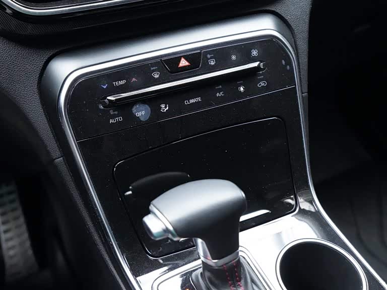 Kia KX5 2021 imagen de coche #17