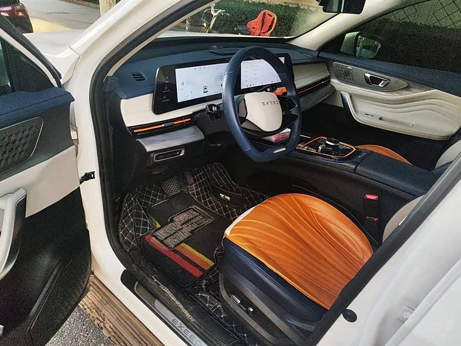 Exceed Chasing Wind C-DM 2023 #17 Exceed Chasing Wind C-DM 2023 car image #17