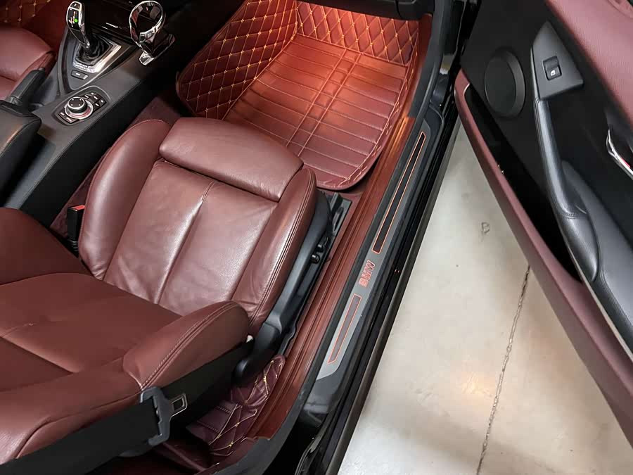 BMW 6 Series 2011 car image #17