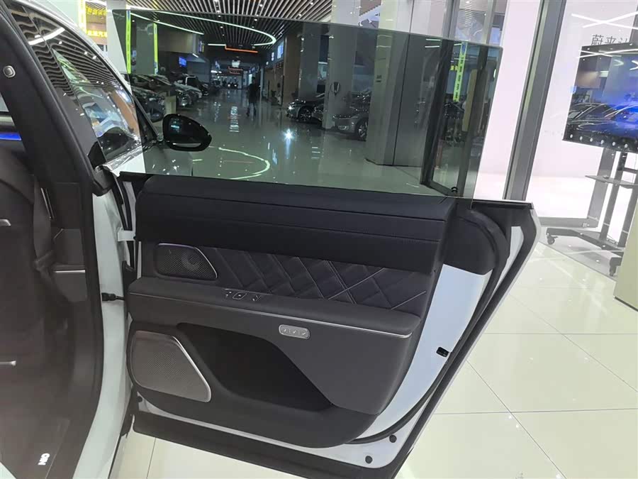 蔚来 蔚来ET9 2024 汽车图片 #17