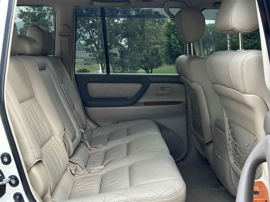 丰田 兰德酷路泽 2006 汽车图片 #17