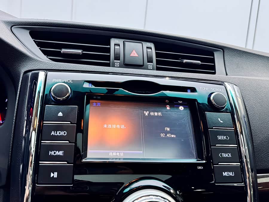 Toyota Reiz 2016 صورة سيارة #17