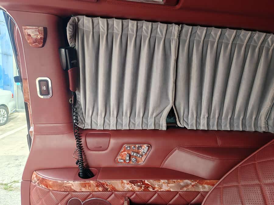 奔驰 唯雅诺 2016 汽车图片 #17