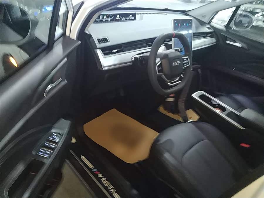 哪吒汽车 哪吒AYA 2024 汽车图片 #17