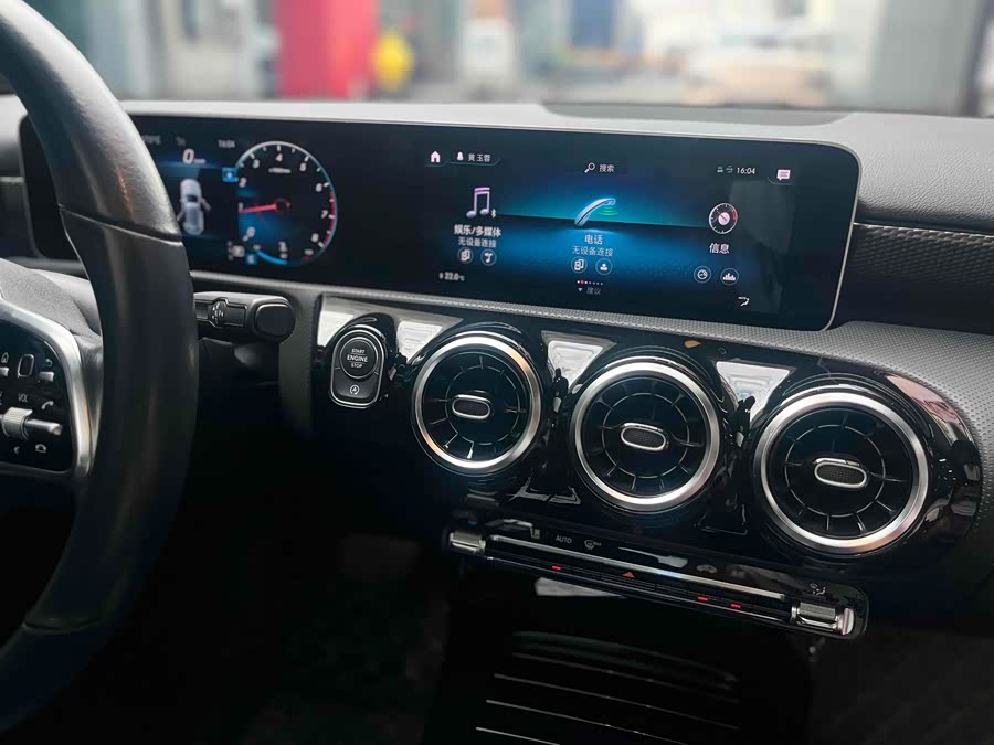 Mercedes-Benz A Class (Imported) 2019 #17 Mercedes-Benz A Class (Imported) 2019 car image #17