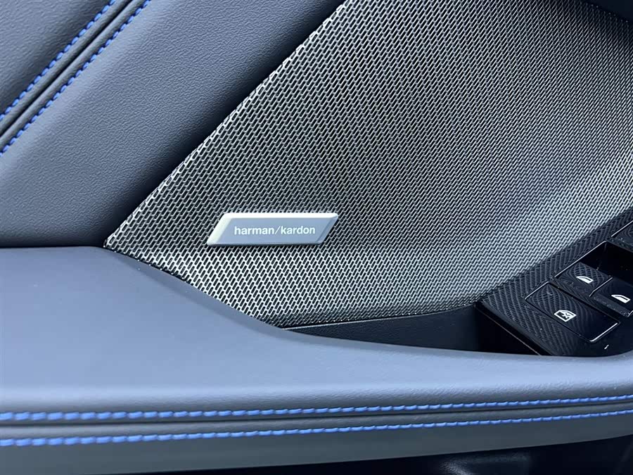 BMW M235L 2025 car image #17