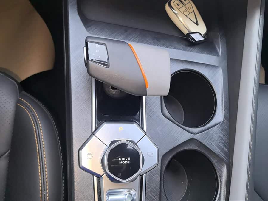 Changan UNI-V 2023 car image #17