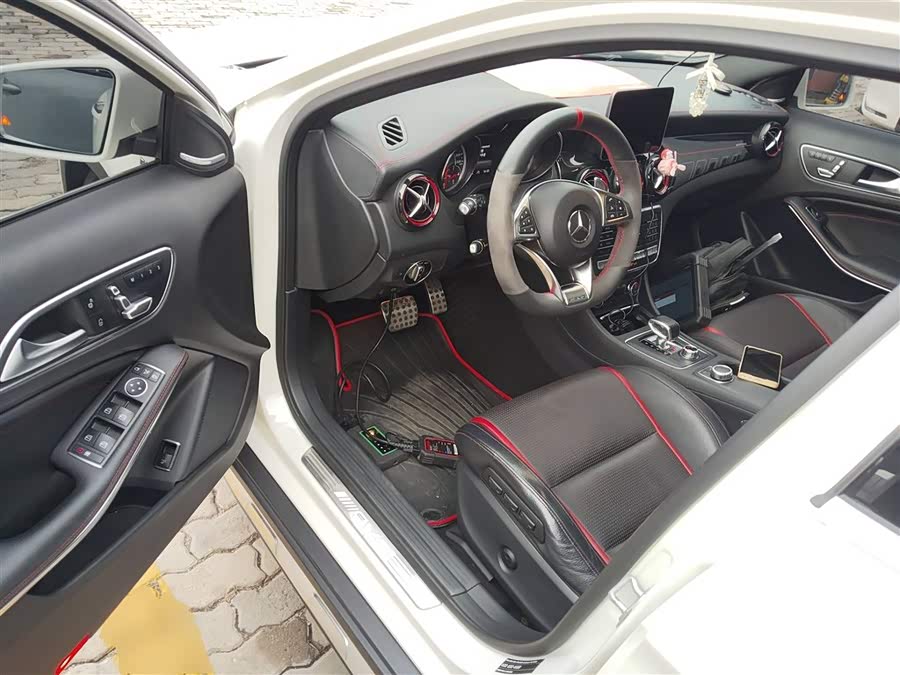 Mercedes-Benz GLA AMG 2018 #17 Mercedes-Benz GLA AMG 2018 car image #17