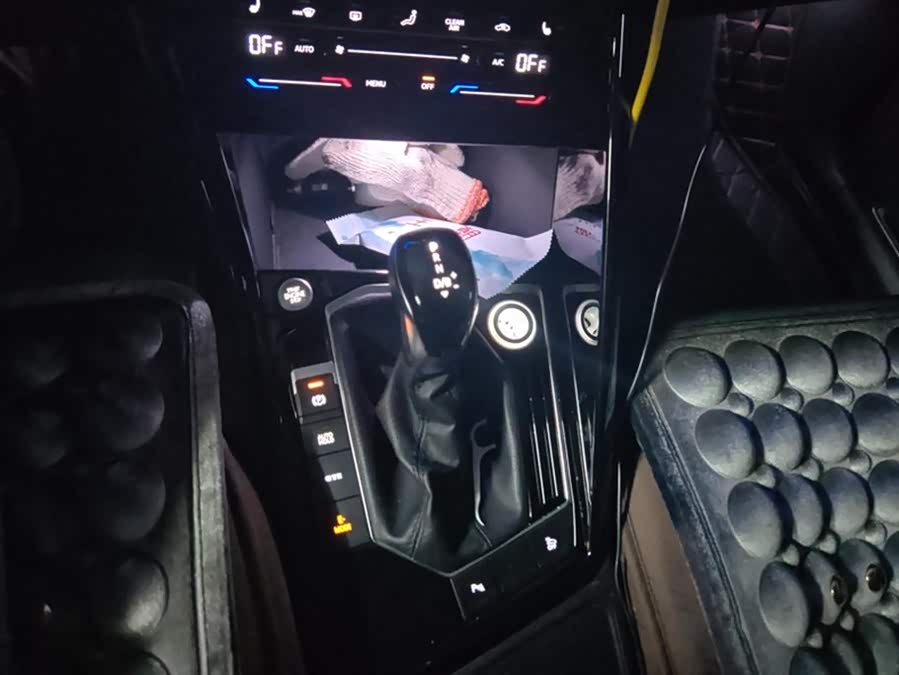 Volkswagen Tayron GTE 2021 car image #17