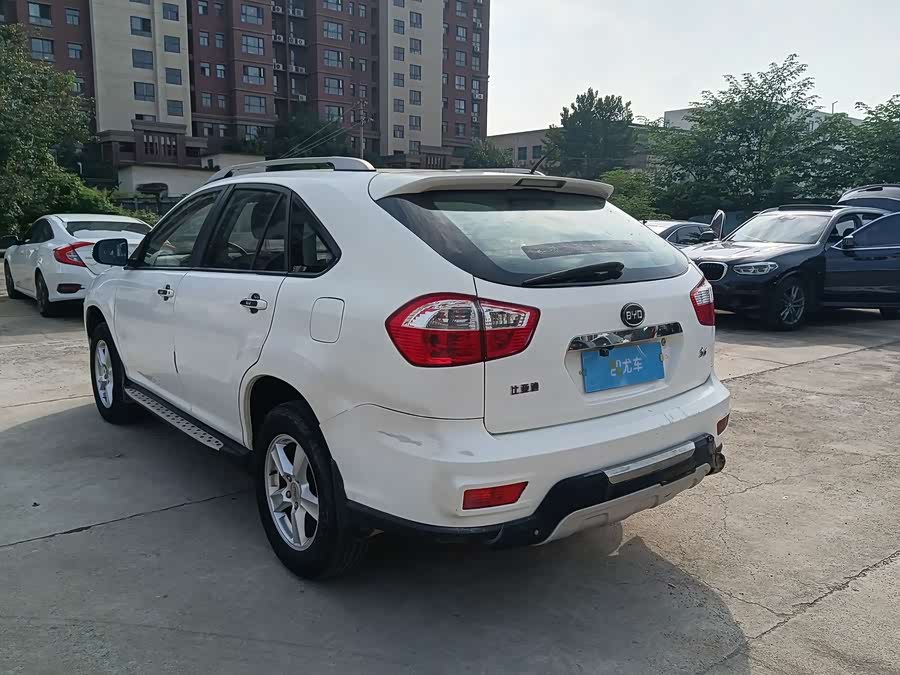 BYD S6 2015 #17 BYD S6 2015 car image #17