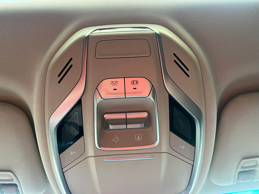 GEELY Boyue 2021 car image #17