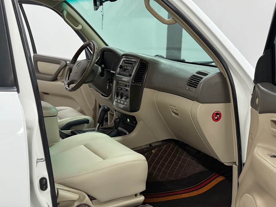 Toyota Land Cruiser 2005 car image #17