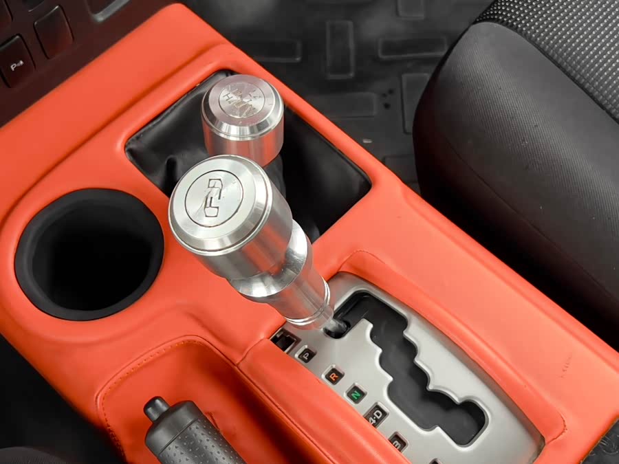 Toyota FJ Cruiser 2014 car image #17