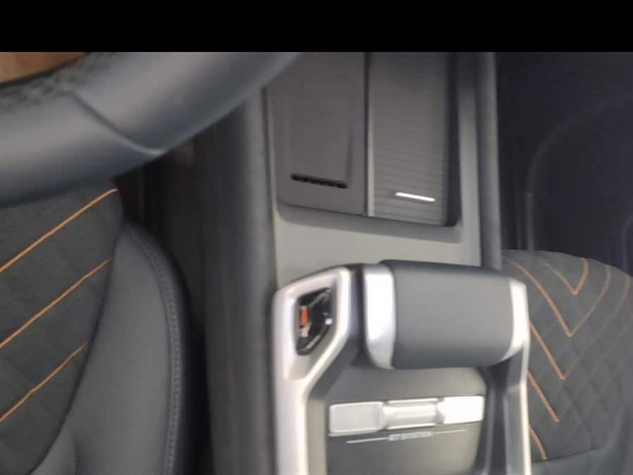 Deepal G318 2024 car image #17