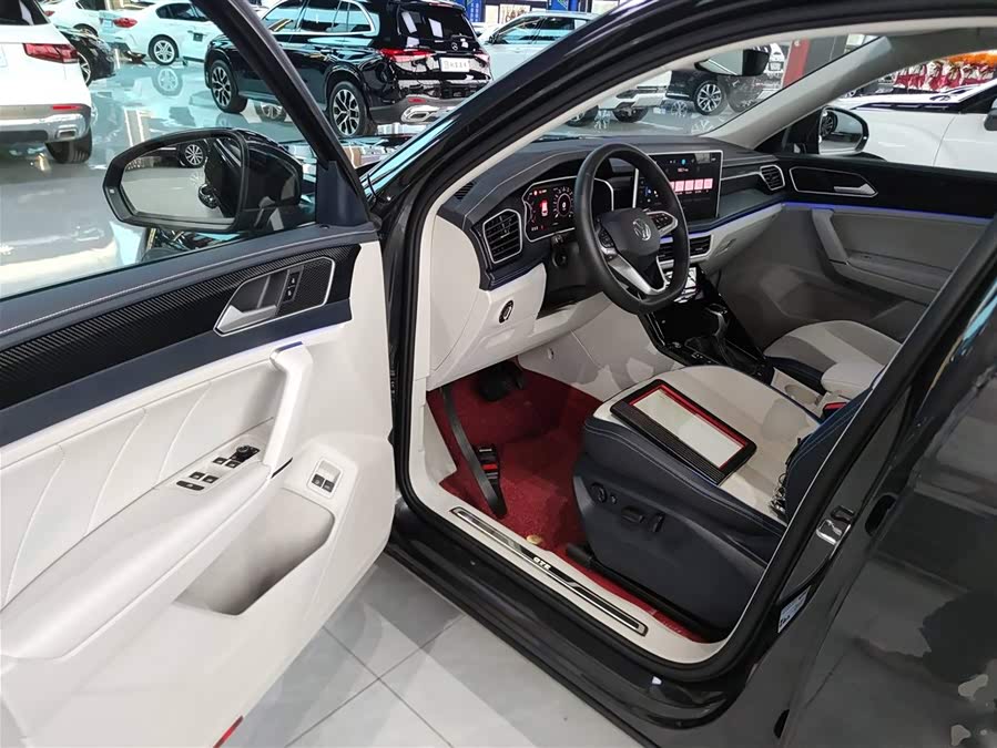 Volkswagen Tayron GTE 2024 car image #17