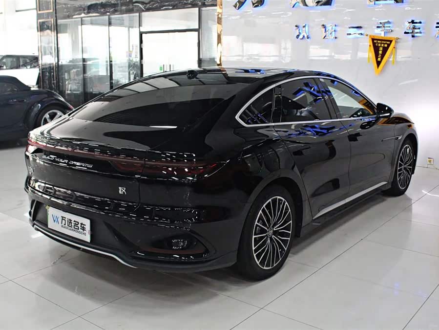 BYD Han 2024 car image #17