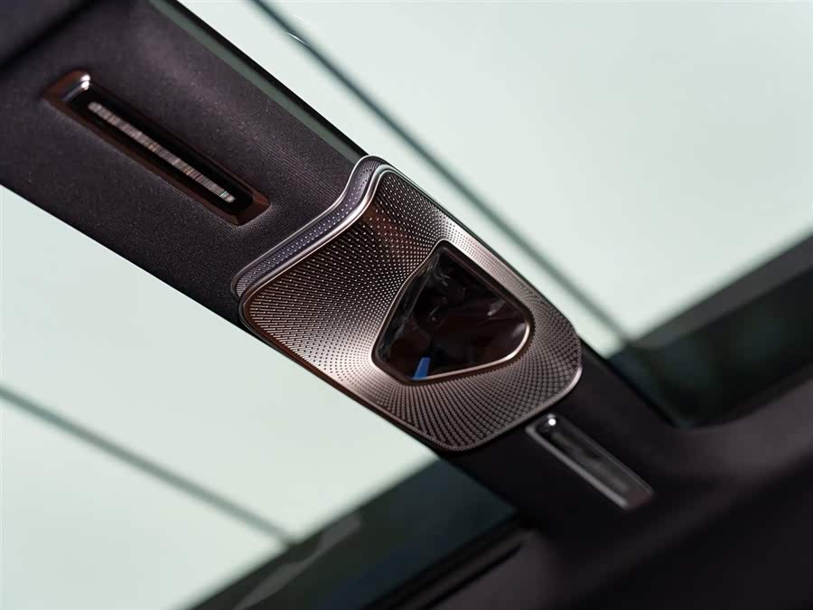 Mercedes-Benz S AMG New Energy 2024 صورة سيارة #17