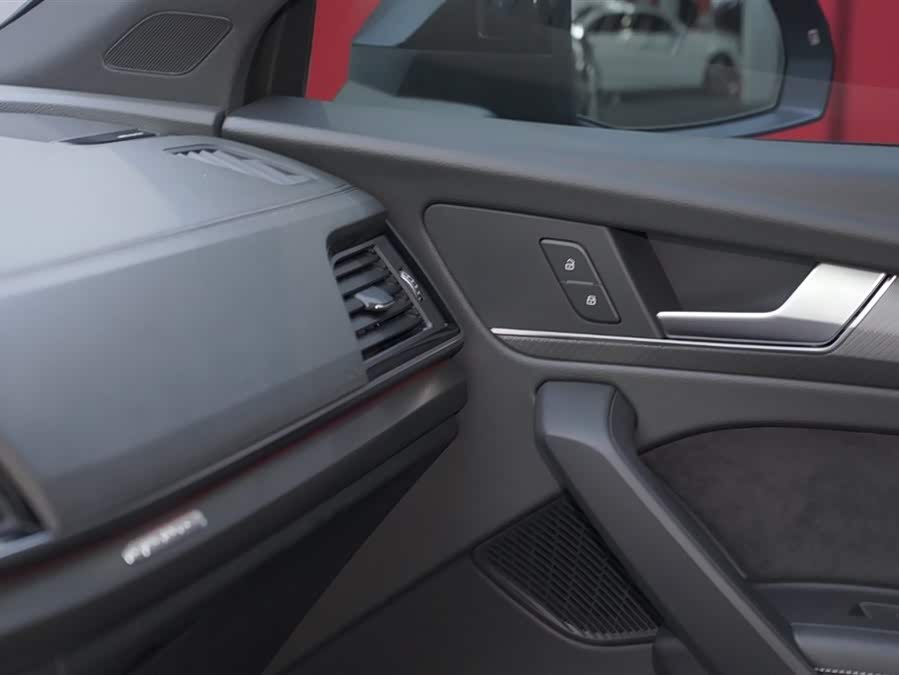 Audi Q5L Sportback 2023 car image #17