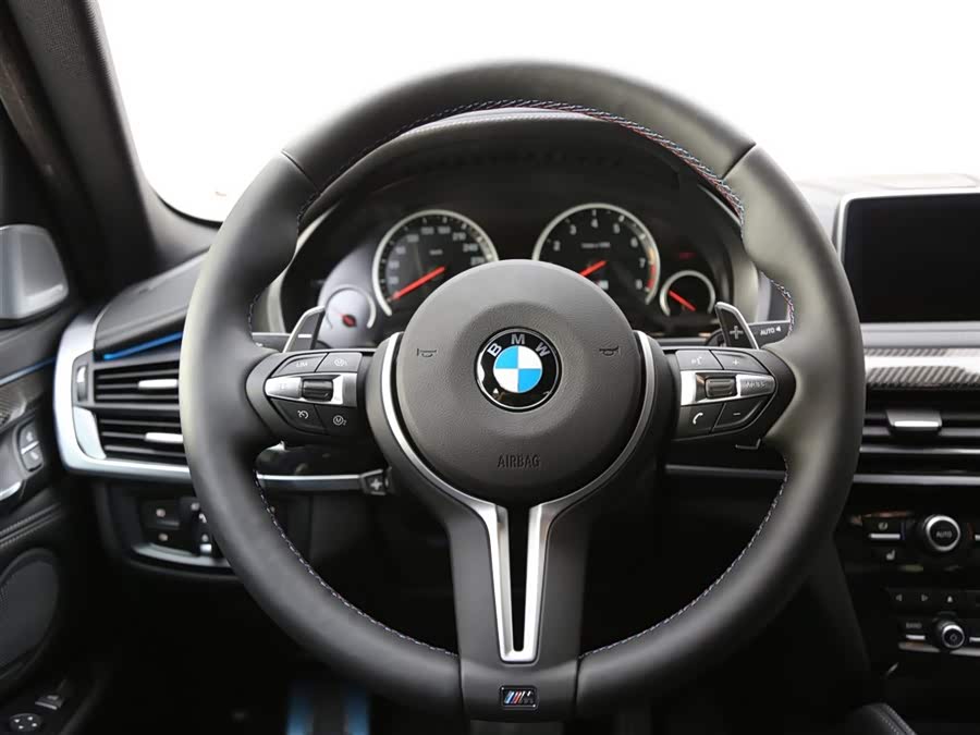 BMW X6 M 2020 car image #17