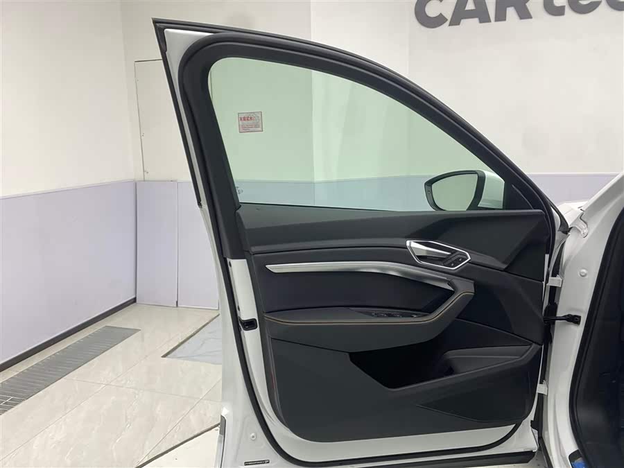 Mercedes-Benz SLK AMG 2025 #17 Mercedes-Benz SLK AMG 2025 صورة سيارة #17