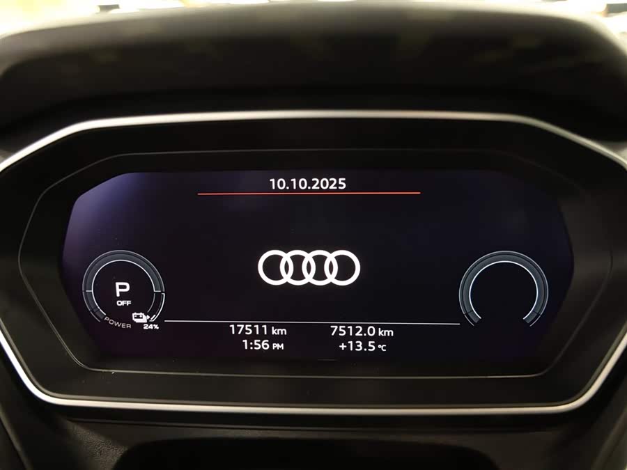 Audi Q4 e-tron 2024 #17 Audi Q4 e-tron 2024 imagen de coche #17