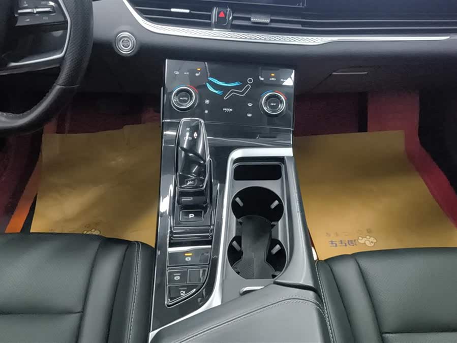2022 car image #17