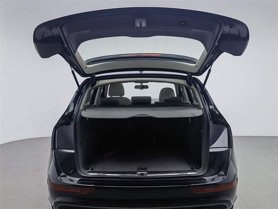 Audi Q5 (Imported) 2011 #17 Audi Q5 (Imported) 2011 car image #17