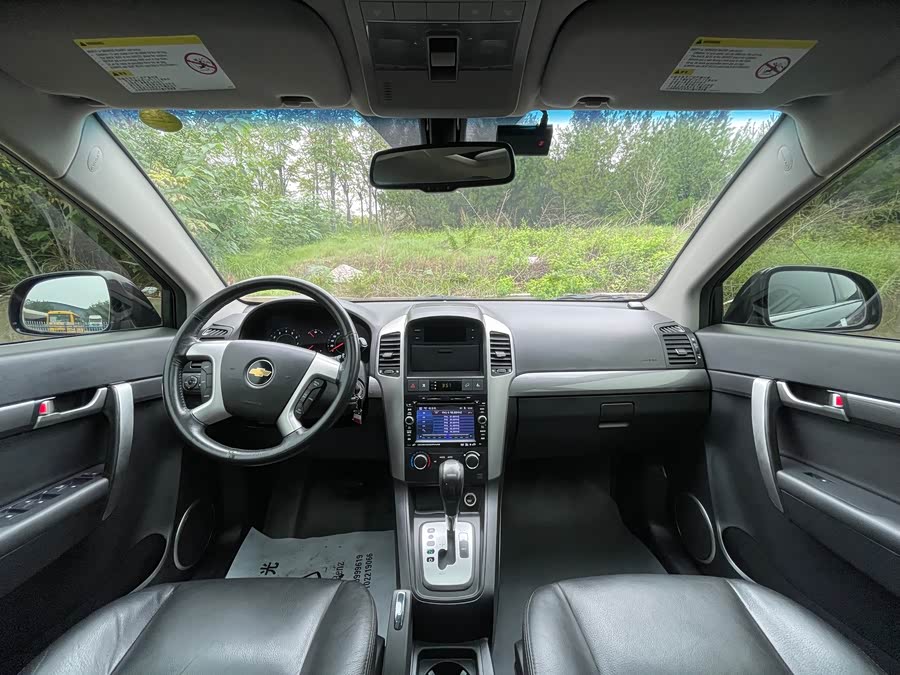 Chevrolet Captiva (Imported) 2010 car image #17