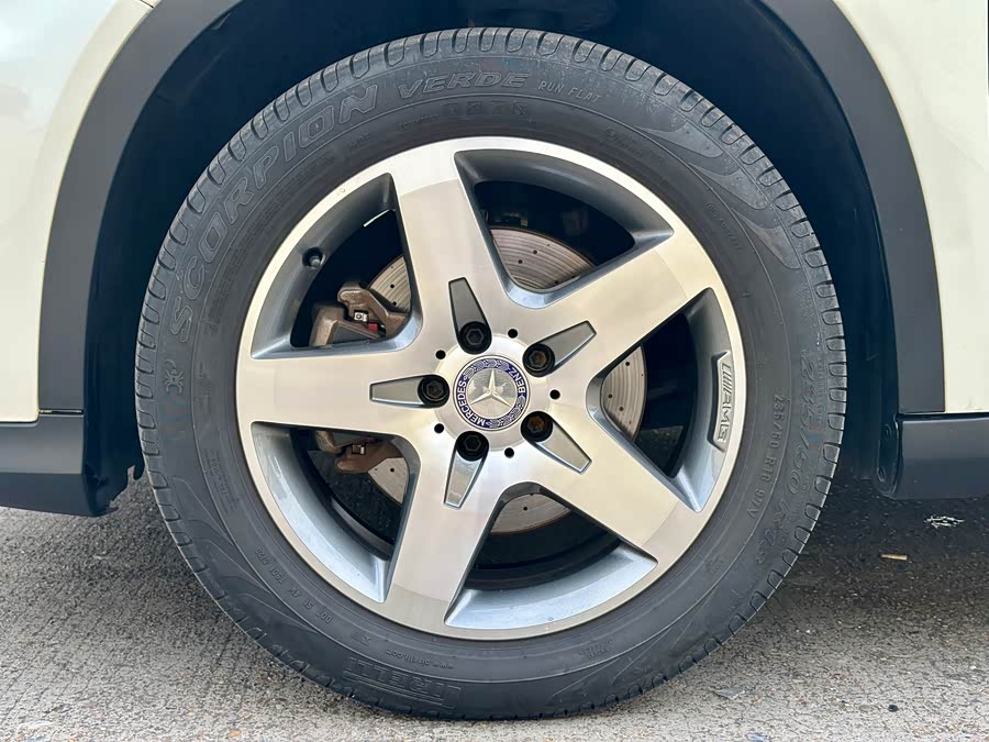 Mercedes-Benz GLA Class (Imported) 2015 #17 Mercedes-Benz GLA Class (Imported) 2015 car image #17