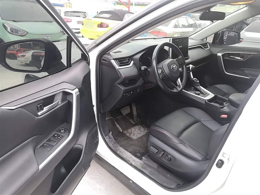 Toyota Wildlander New Energy 2021 car image #17