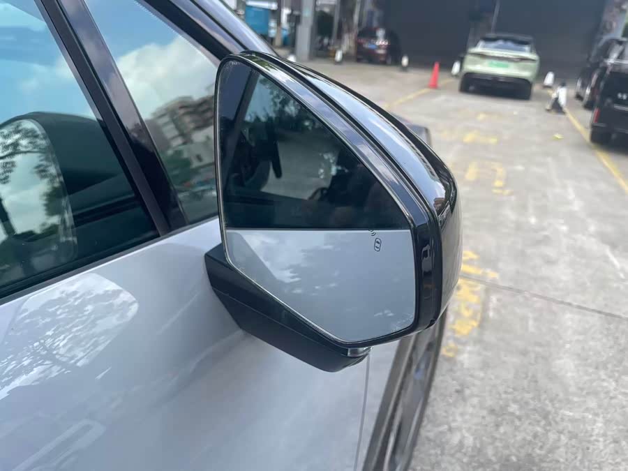 极氪 极氪X 2023 汽车图片 #17