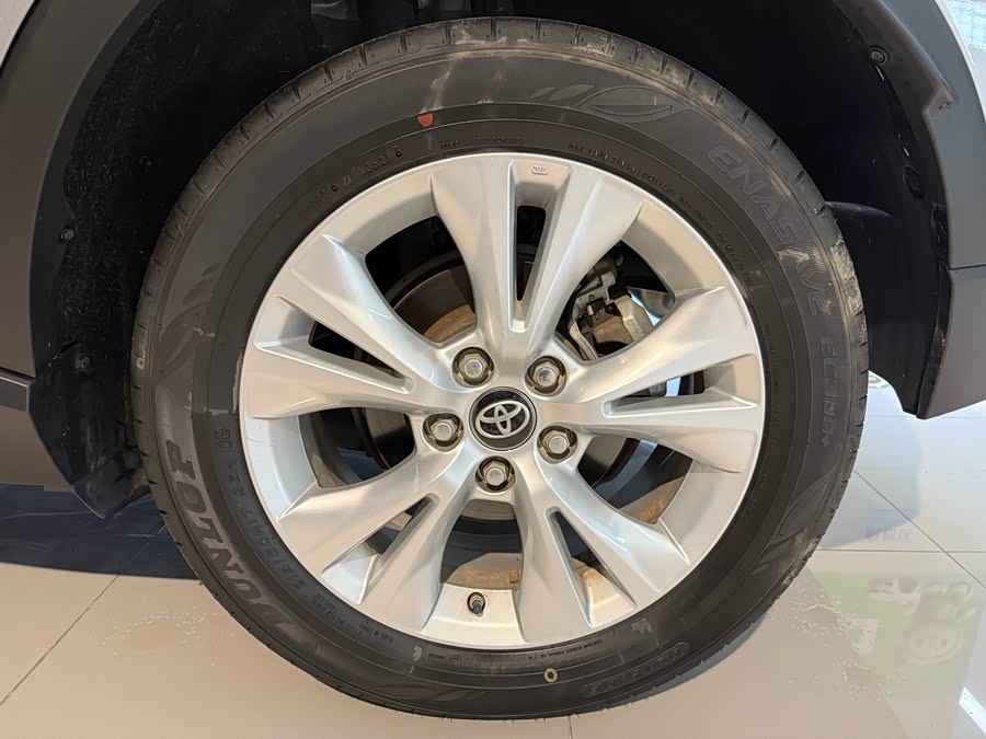 Toyota Izoa 2021 #17 Toyota Izoa 2021 immagine di auto #17