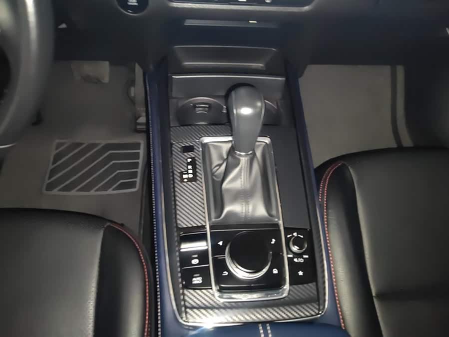 Mazda CX-3 2020 car image #17