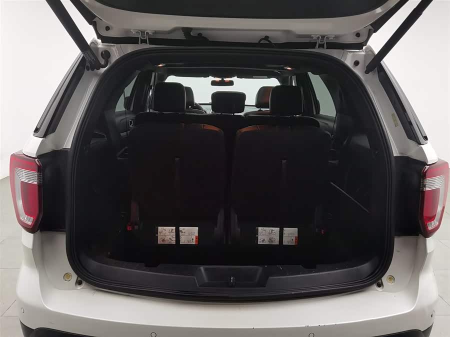 Ford Explorer (Imported) 2017 car image #17