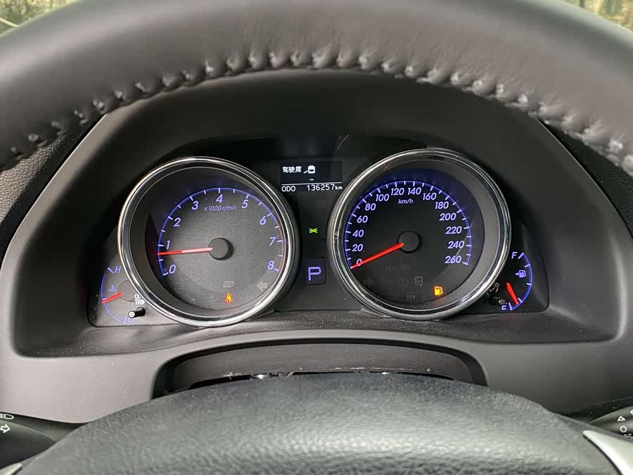 Toyota Reiz 2015 صورة سيارة #17