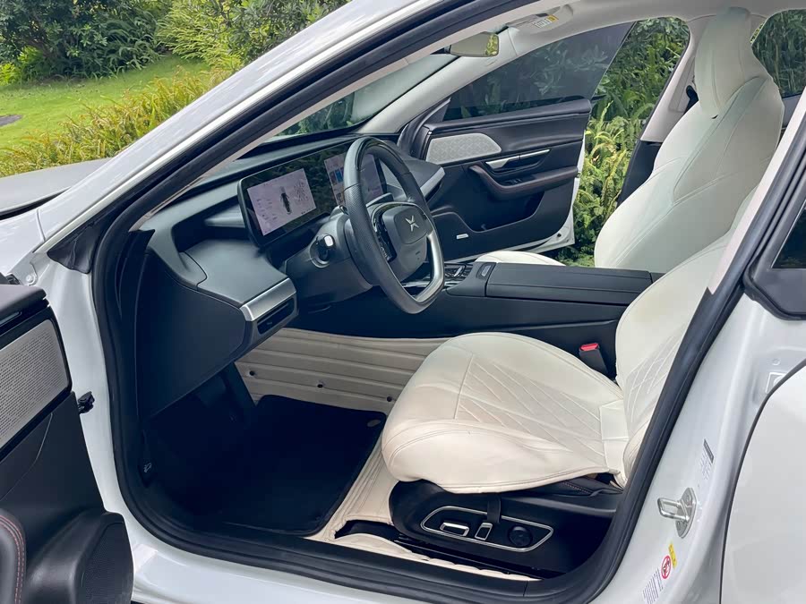 小鹏 小鹏P7 2022 汽车图片 #17