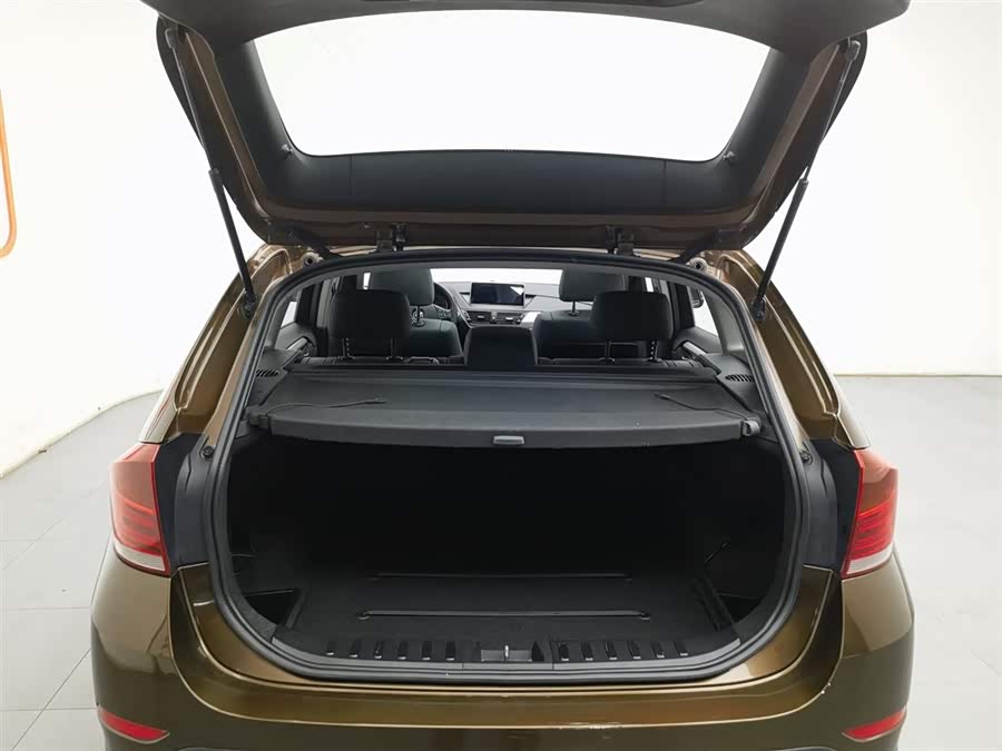 BMW X1 (Imported) 2012 #17 BMW X1 (Imported) 2012 car image #17