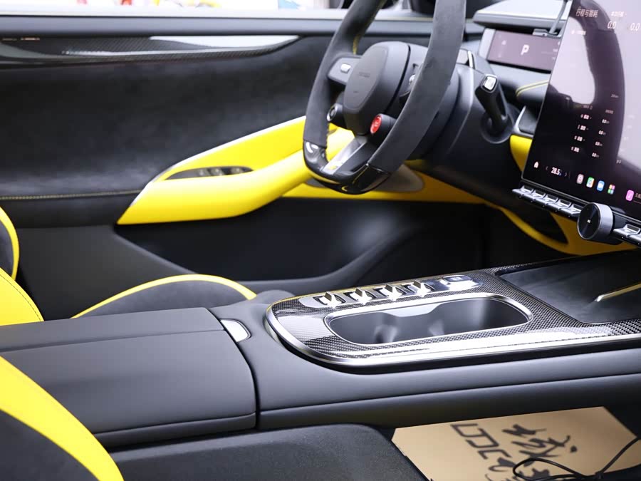 小米汽车 小米SU7 Ultra 2025 汽车图片 #17