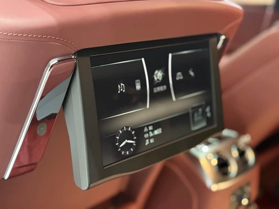 劳斯莱斯 古思特 2017 汽车图片 #17