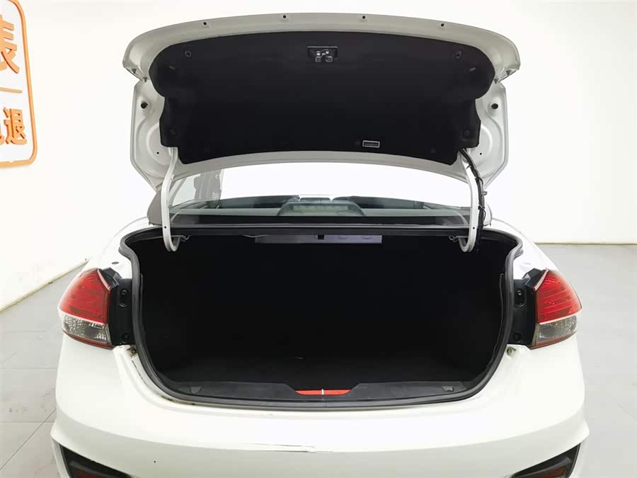 Suzuki Ciaz 2016 изображение автомобиля #17