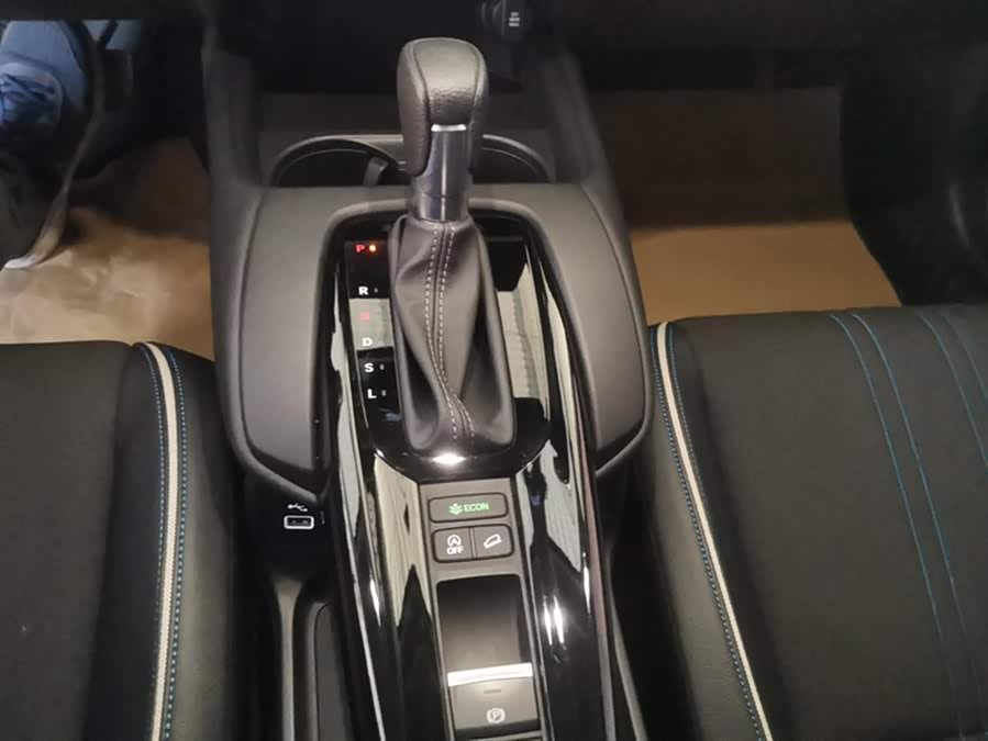 Honda HR-V 2024 car image #17