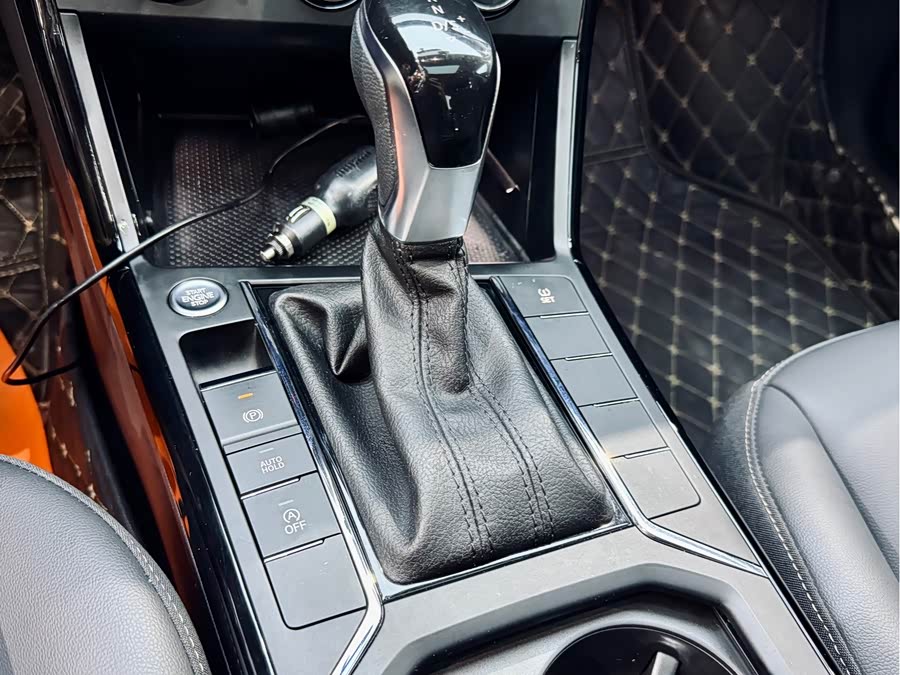 Volkswagen Passat 2021 car image #17