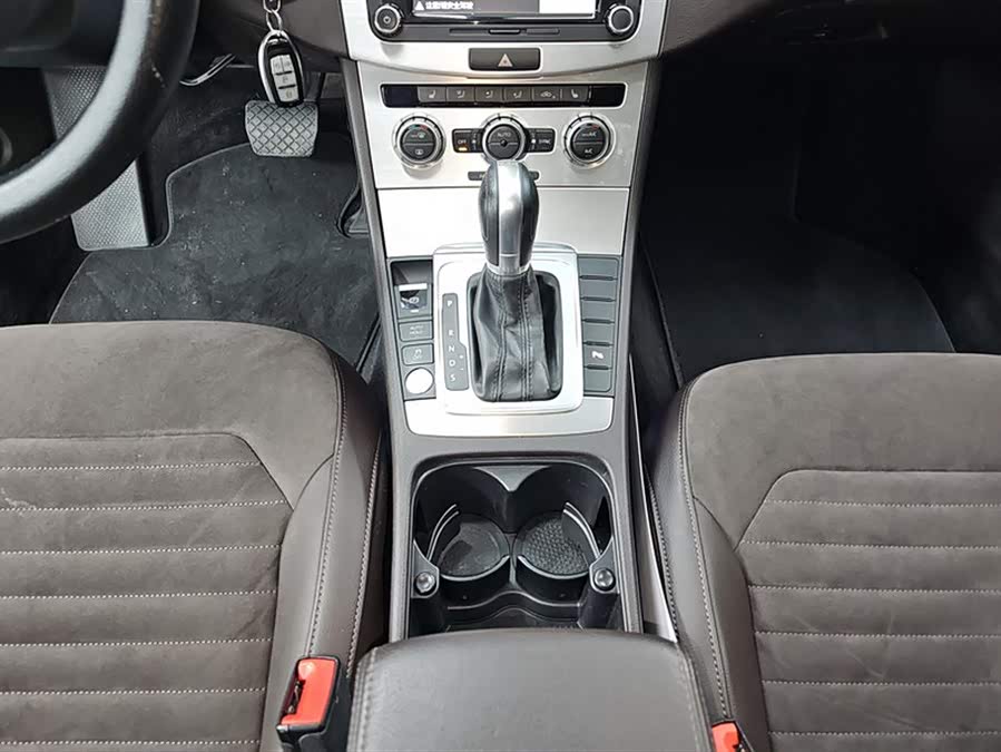 Volkswagen Magotan (Imported) 2015 car image #17