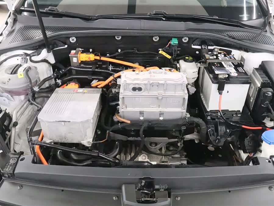 Volkswagen Golf Pure Electric 2020 #17 Volkswagen Golf Pure Electric 2020 car image #17