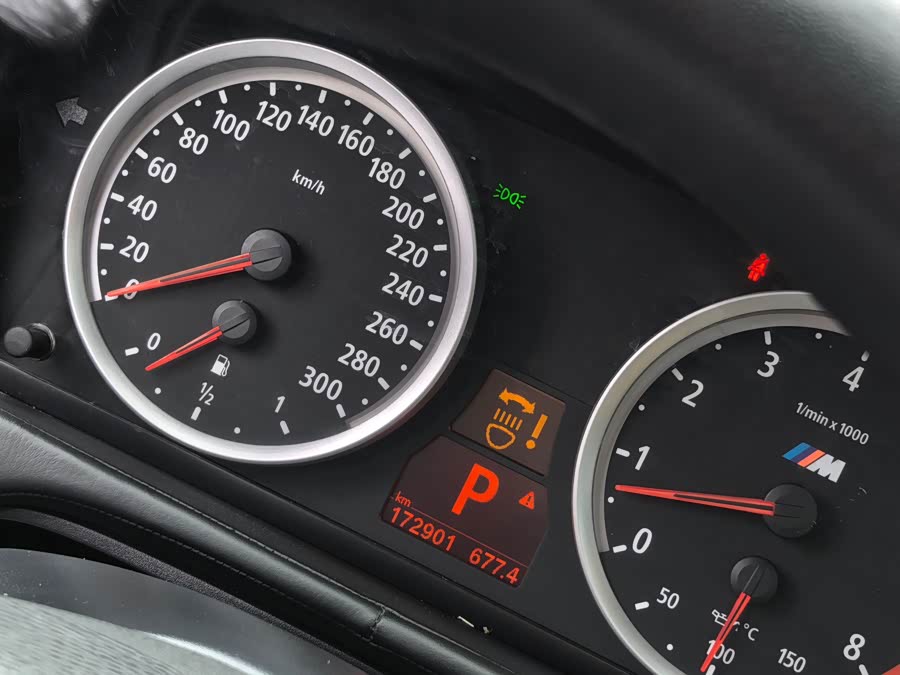 BMW X6 M 2011 car image #17