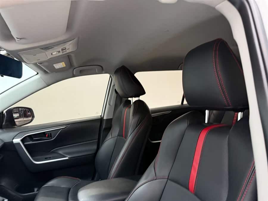 Kia Wildlander 2023 car image #17