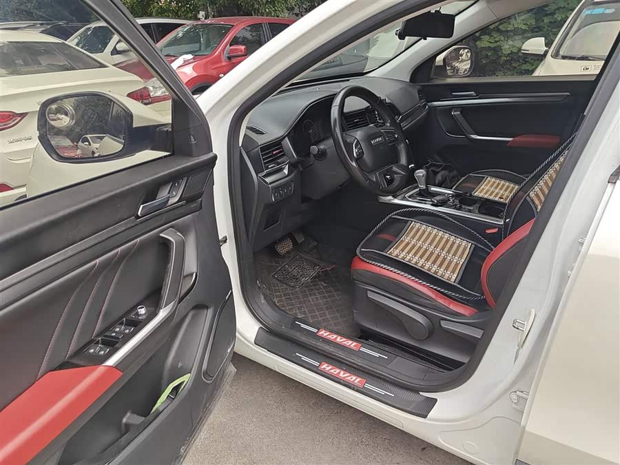 Haval H4 2018 car image #17