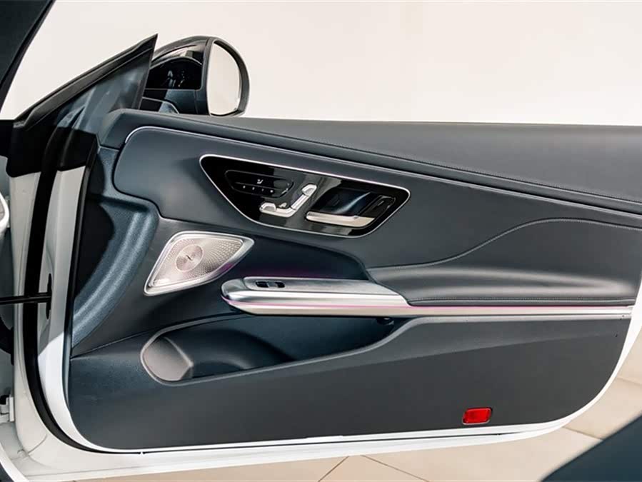 Mercedes-Benz CLE Class 2024 car image #17