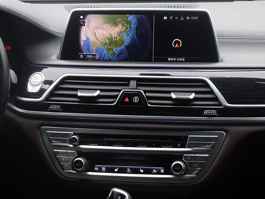 BMW i4 M50 2020 car image #17